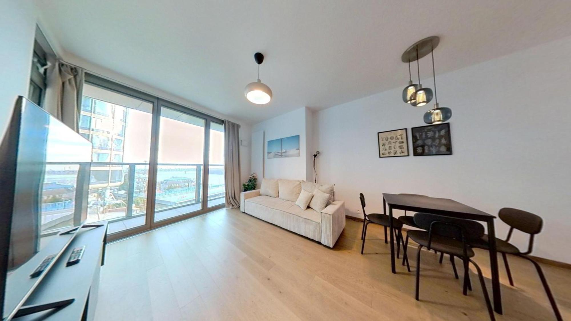 The First Skyscraper In Slovakia Apartment Bratislava Exterior photo